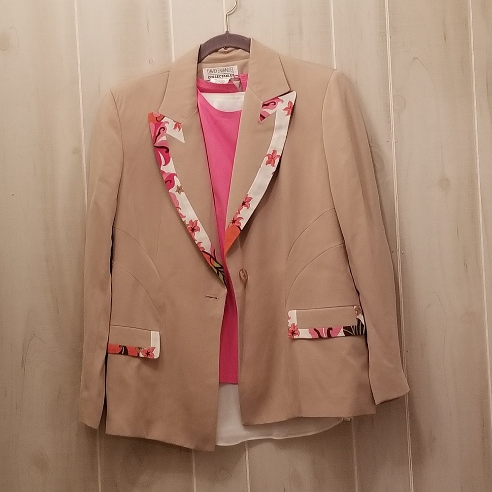 Skirtsuit, NWOT David Emanuel